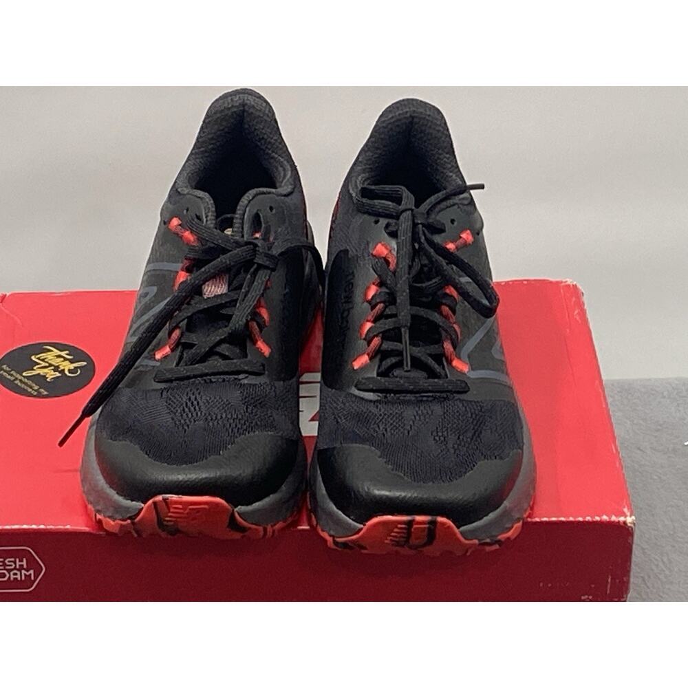 New Balance Men’s Fresh Foam Garo Athletic Running Shoes Size 7.5 Black Red‎